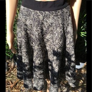 JULIEN PARIS WOOL LACE DESIGN SKIRT